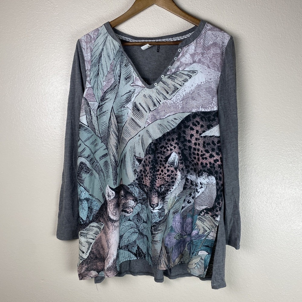 Anthropologie Akemi Kin M Jungle Cat Tunic Top Zoo Gray Leopard Lovers
